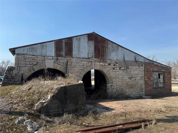 0 Troy St, Louisiana, MO 63353