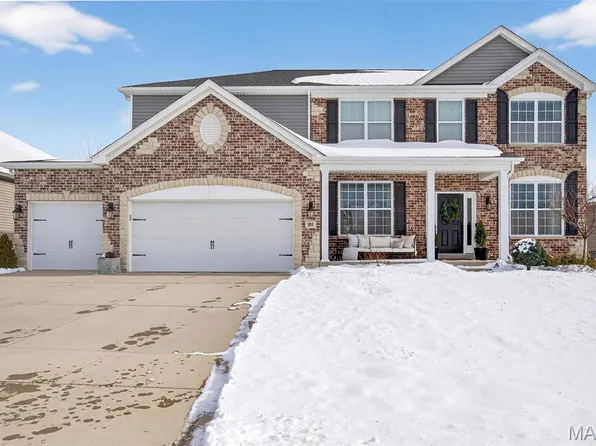 904 Colebrook Ct, Lake Saint Louis, MO 63367