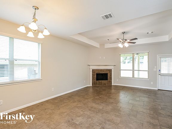 3rd image of 3026 Hemingway Dr