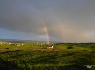 2193 Apple Ln, Mesa, ID 83643