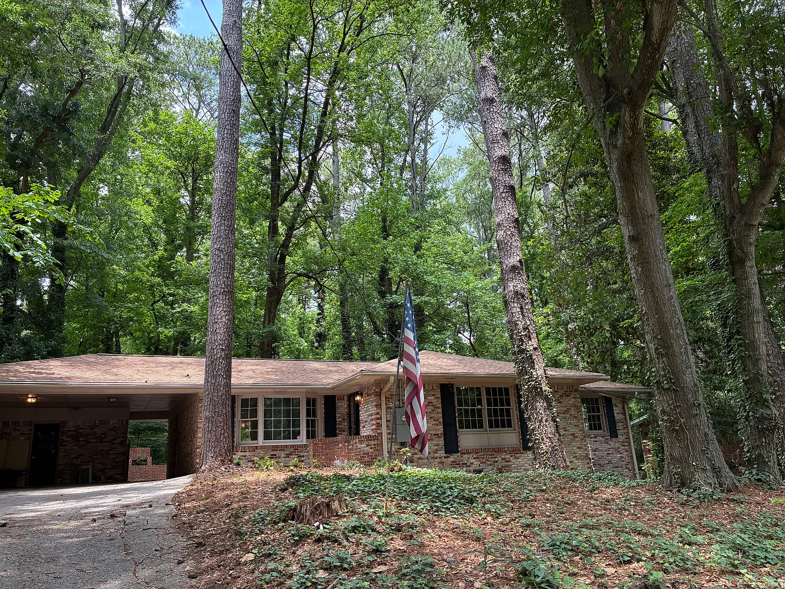 4 bed, 3.5 bath, 2400 sqft, $3,450 — Photo 1