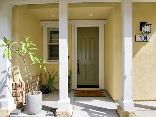 104 Jaripol Cir, Mission Viejo, CA 92694