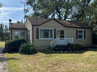 25185 W Nine Mile Rd, Southfield, MI 48033