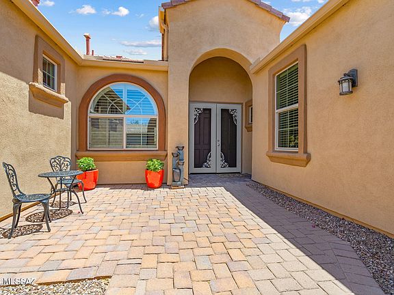 3rd image of 9670 N Saguaro Breeze Way
