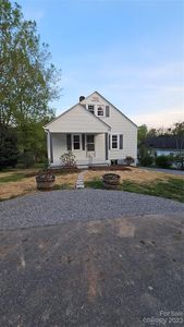 305 Hillside St NW, Lenoir, NC, 28645