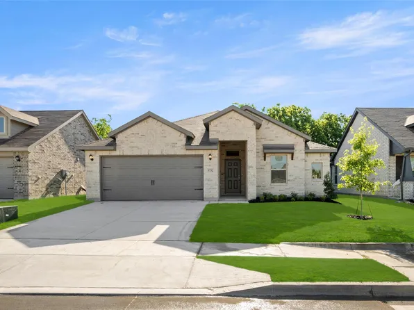 5732 Brookville Dr, Fort Worth, TX 76179