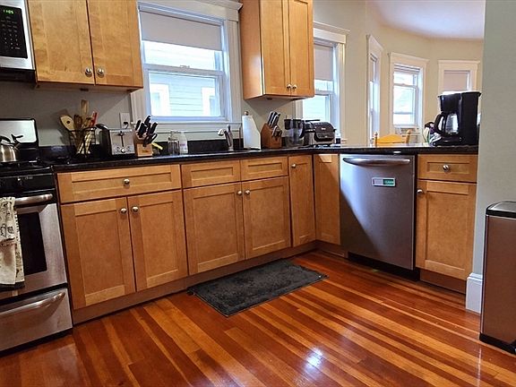 2nd image of 58 Bristol Rd Floor 2