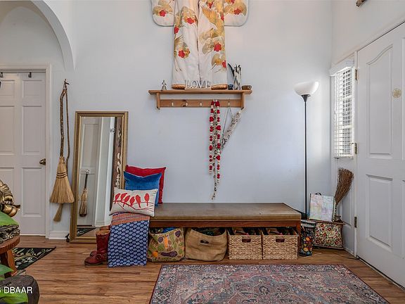 4th image of 120 Sea Sparrow Ct