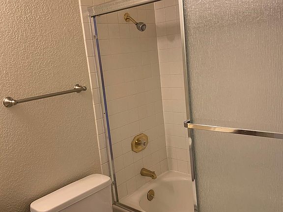 3rd image of 2938 Moorpark Ave