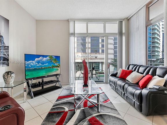 3rd image of 1155 Brickell Bay Dr Penthouse 202