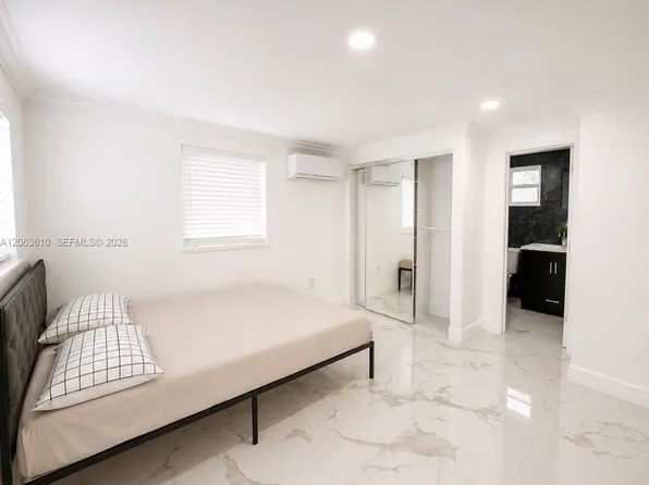 6049 SW 39th St, Hollywood, FL 33023