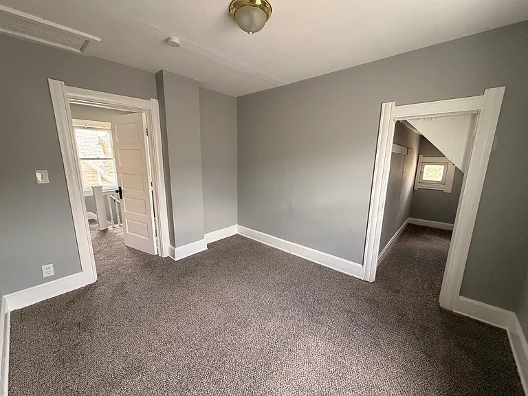235 Bronson Ave — Photo 10