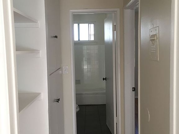 3rd image of 4049 Gelber Pl APT 22