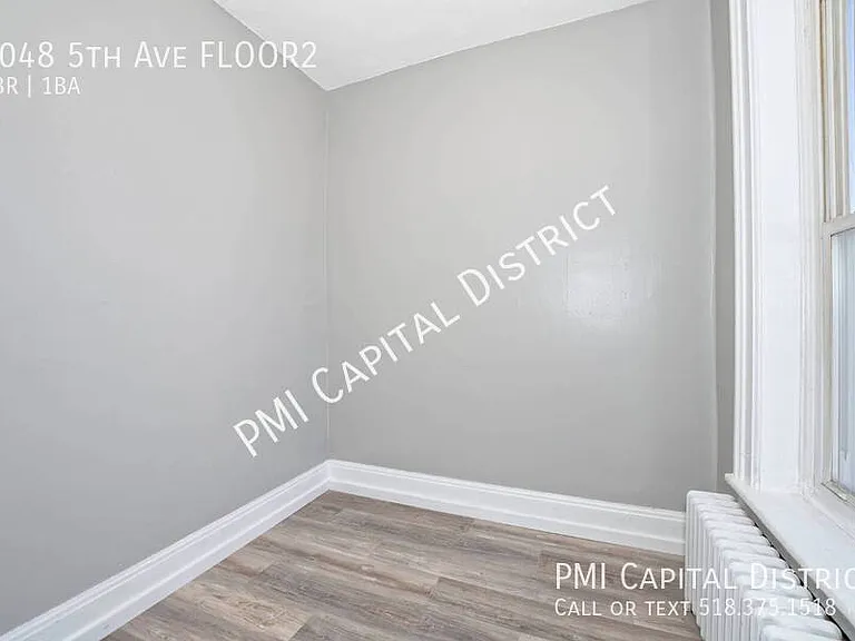 1048 5th Ave #2 — Photo 6