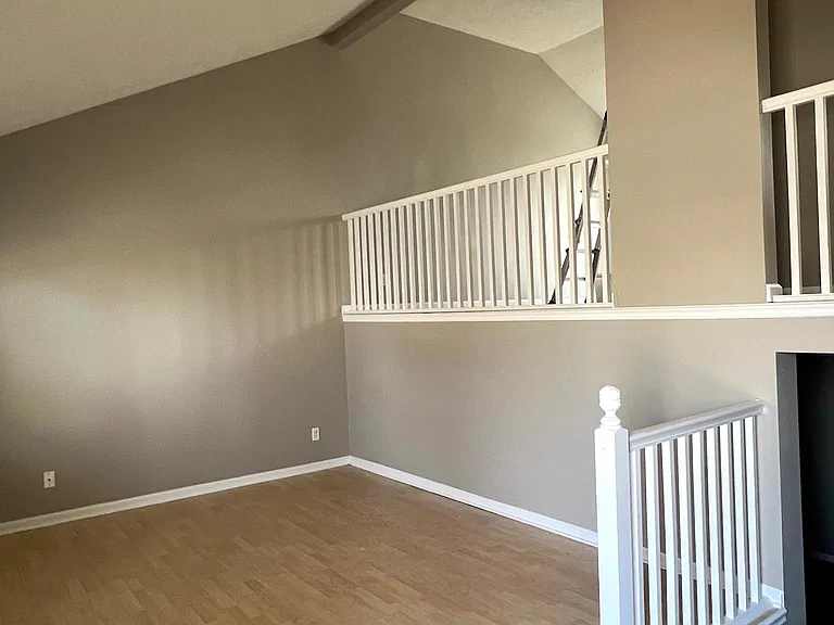 13016 Nebraska Ave — Photo 2