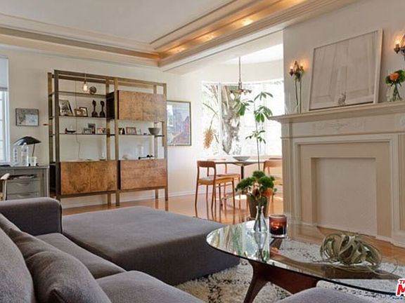 2nd image of 520 N Rossmore Ave #Penthouse