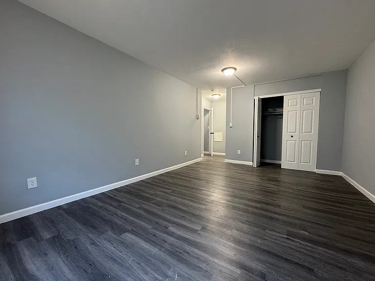 170-4G Hillside Ave — Photo 14