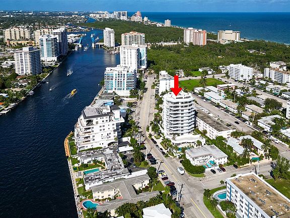 2nd image of 612 Bayshore Drive #402