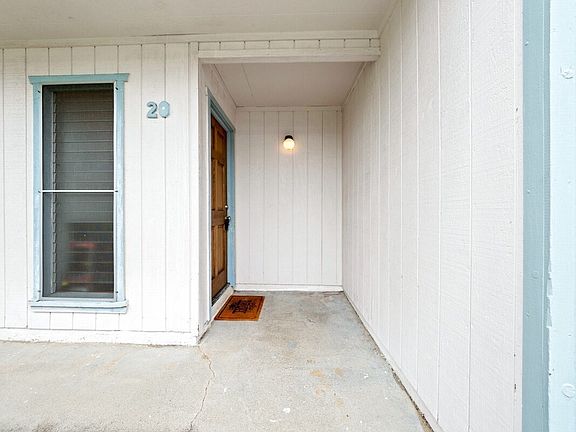 3rd image of 34 E Kawili St APT 20