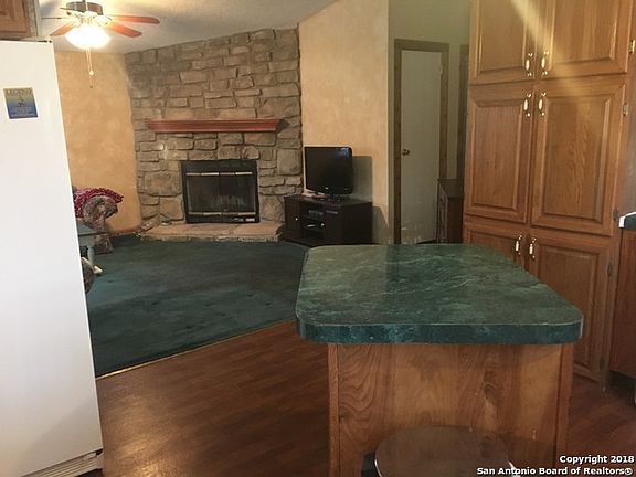 2nd image of 414 High Mesa Dr