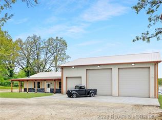 7 Golf Course Rd, Eldon, MO 65026