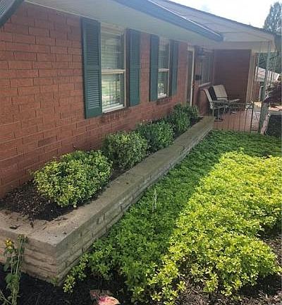 5th image of 2618 Pinegrove Dr