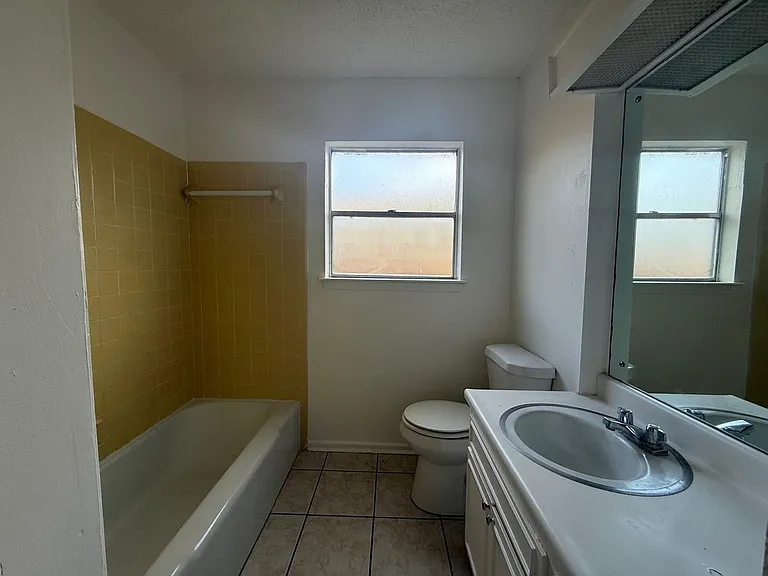 5735 Stiffkey Dr — Photo 8
