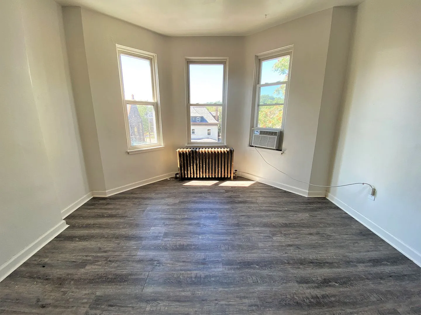 Highland Park - Apartments For Rent In Pittsburgh — Photo 2