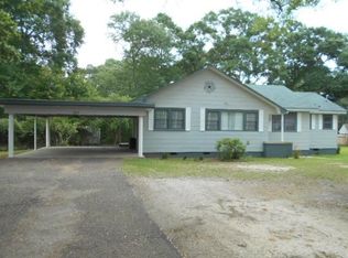 631 Bendat St, McComb, MS 39648