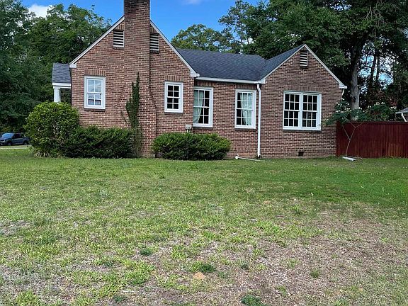 2nd image of 2923 Heyward St