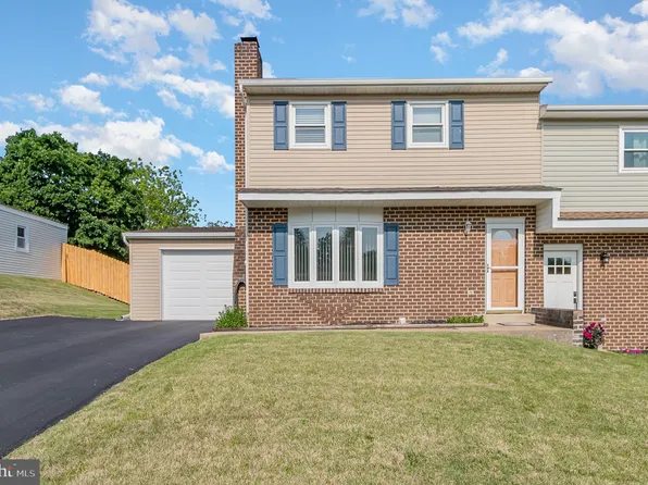 145 Faith Cir, Carlisle, PA 17013