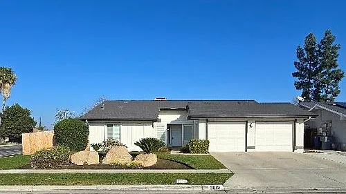3012 E Los Altos Ave Photo 1