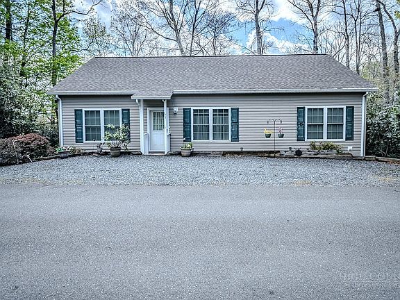 4th image of 171 Elderberry Loop