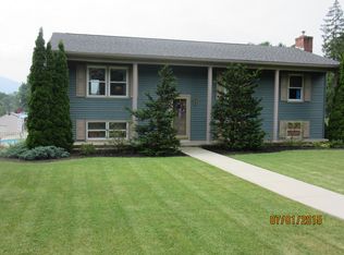 1010 Valley View Rd, Jersey Shore, PA 17740