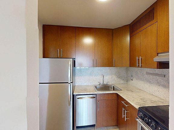 4th image of 284 Mott St APT 4J