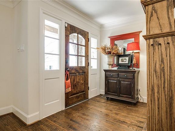 3rd image of 7011 Briar Cove Dr