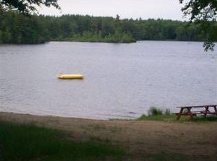 280 Camelot Shore Dr, Farmington, NH 03835