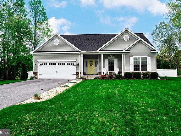 2nd image of 69 Gardenia Blvd