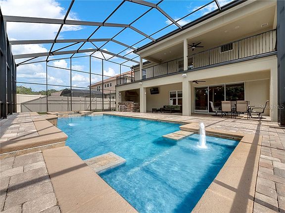 3rd image of 1128 Bella Vista Cir