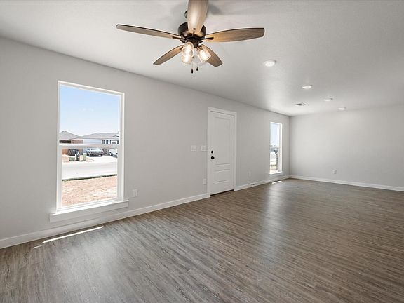 4th image of 3704 Venita Ave