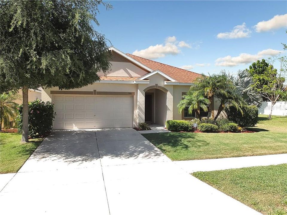 1st image of 906 Parker Den Dr