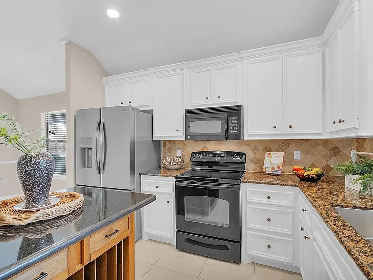 119 Golfview Dr — Photo 21