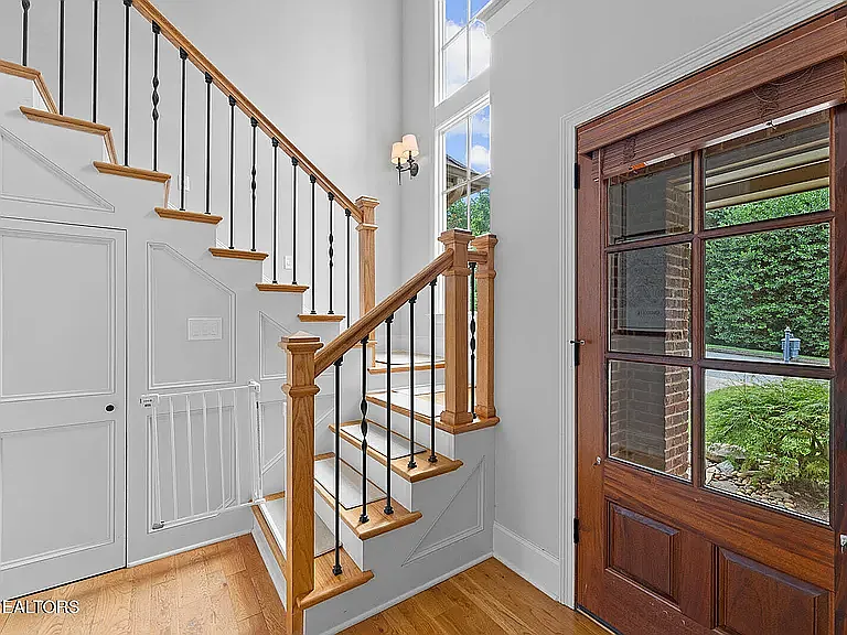 9607 Levens Way — Photo 2