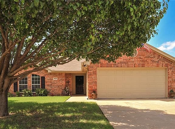 3rd image of 969 Mesa Vista Dr