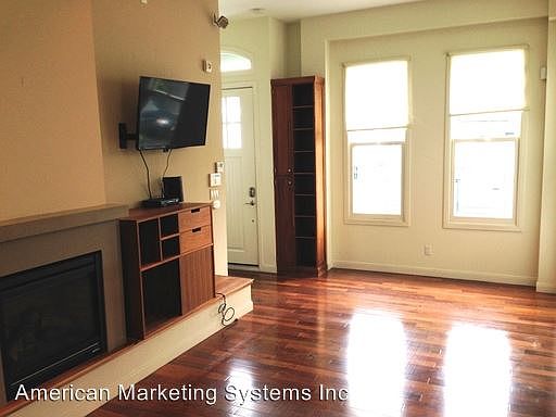 2nd image of 576 Shotwell St