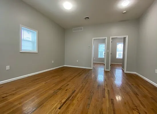 Rented by Peace of Mind Realty | media 20