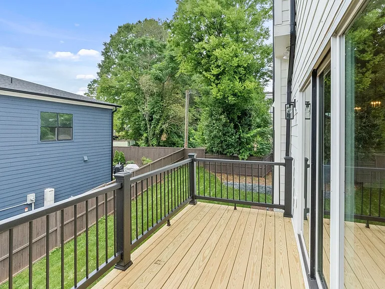 129 French St — Photo 31
