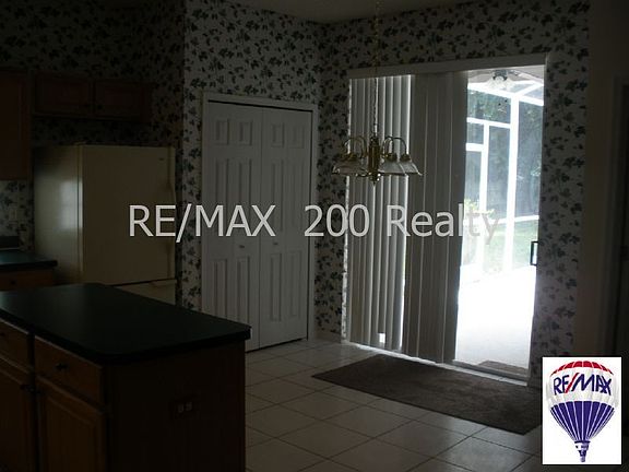 5th image of 121 Queens Ct