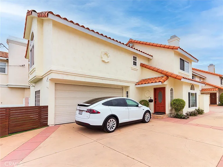 2703 Huntington Ln #A — Photo 3