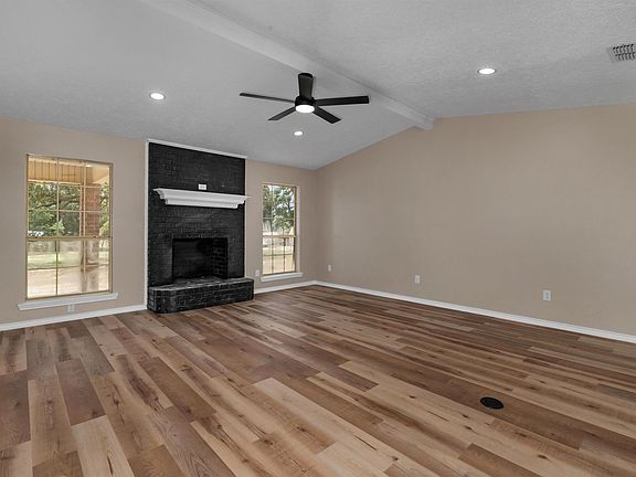 4th image of 17916 E Fm 1797